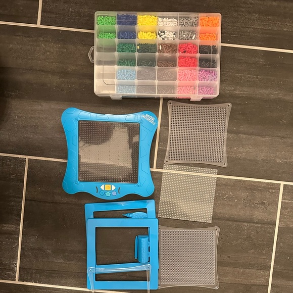 Fly Catcher Smart Pixelator - Picture 2 of 3